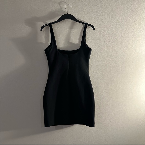 Zara Tailored Mini Black Dress Summer 2024 MUST HAVE - Picture 4 of 4